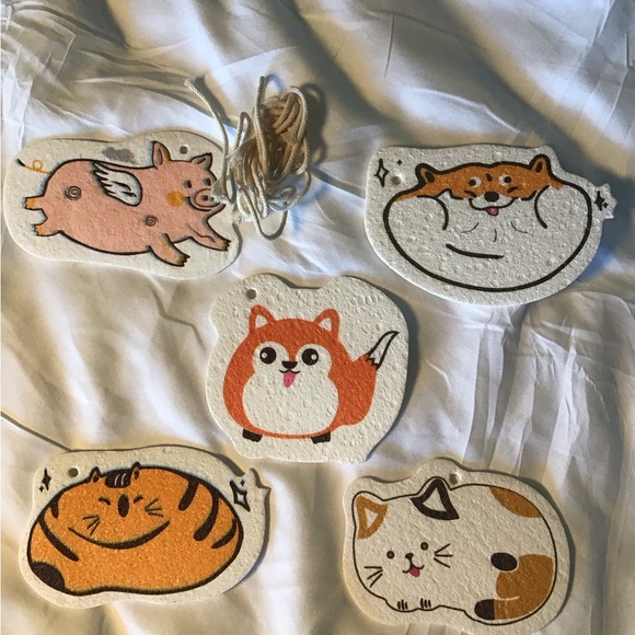 NEW Cute Animal sponges - Picture 1 of 6